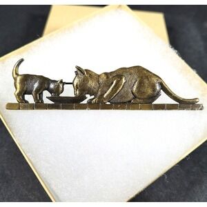 Vintage JJ Jonette Cat Pin Brooch Mama with Kitten Eating Brasstone 1980s